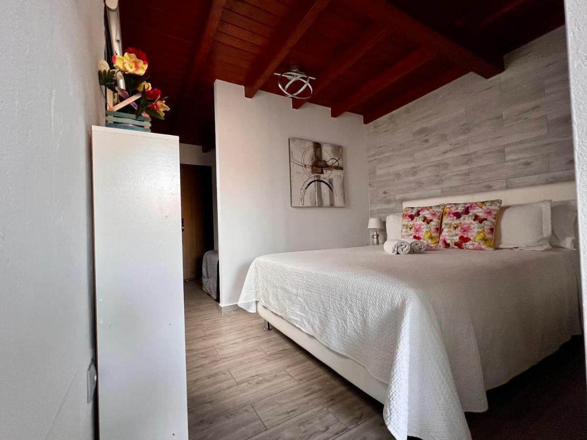 コラレホEstudio Agradable, Con Jacuzzi, Terraza Y Barbacoa, Totalmente Independienteアパートメント エクステリア 写真